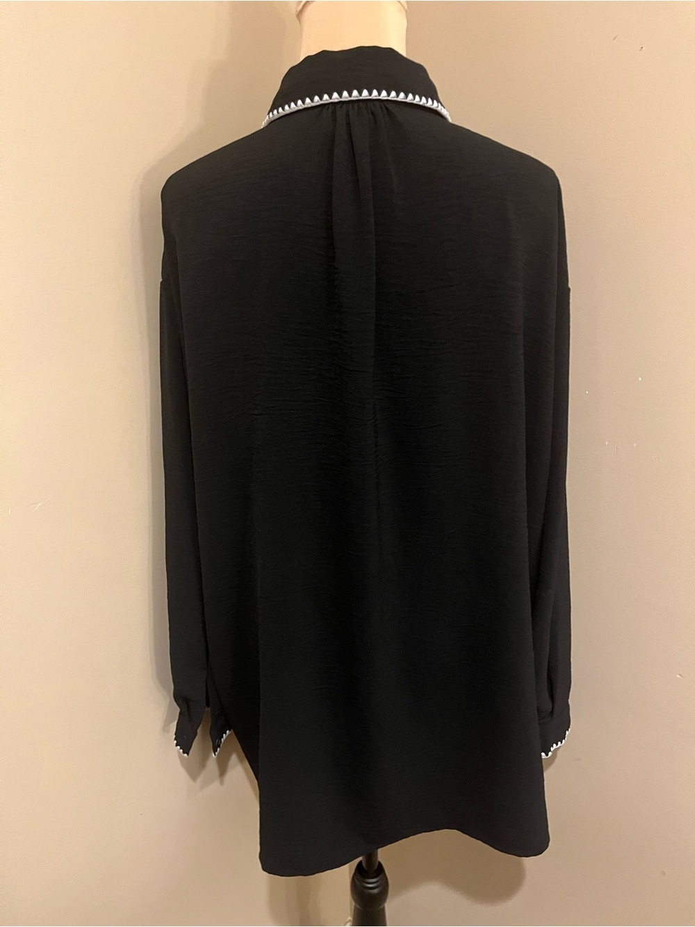 Adrianna Papell Black Button-Down Top with White Trim - Picture 2 of 7
